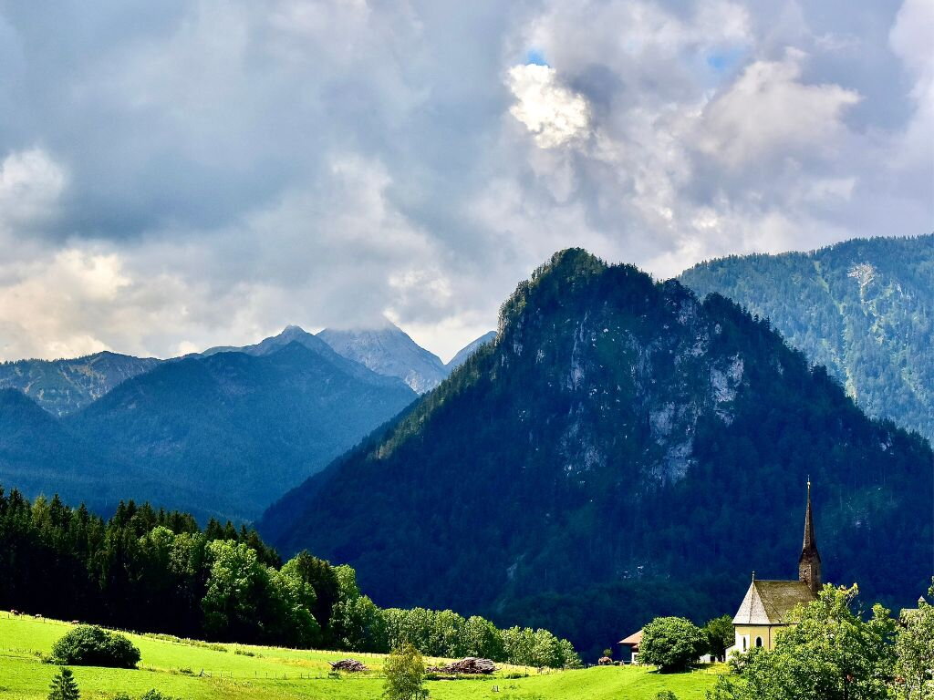 Slovenija je postala »uradni« trening kamp hrvaške nogometne elite Slovenija je postala »uradni« trening kamp hrvaške nogometne elite