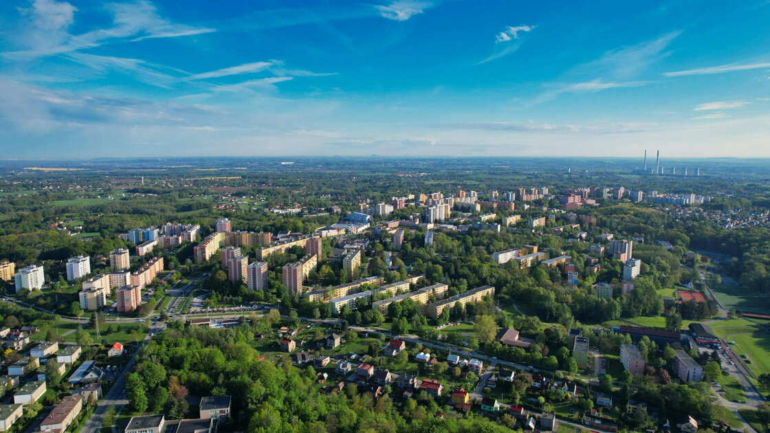 Proč investovat do bytů na prodej v Jirkově? Zdejší levné nemovitosti mají potenciál