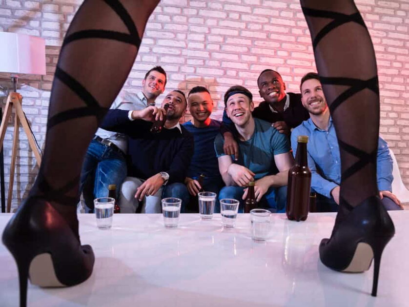 Netradičn&iacute; večer v historick&eacute;m městě: Stript&yacute;z Jindřichův Hradec