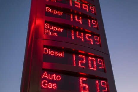Modification à distance des prix du carburant : comment fonctionne le flux de données entre la caisse et l’afficheur ? 