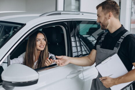 Dlhodobý prenájom auta: Ako funguje a prečo sa vám môže oplatiť